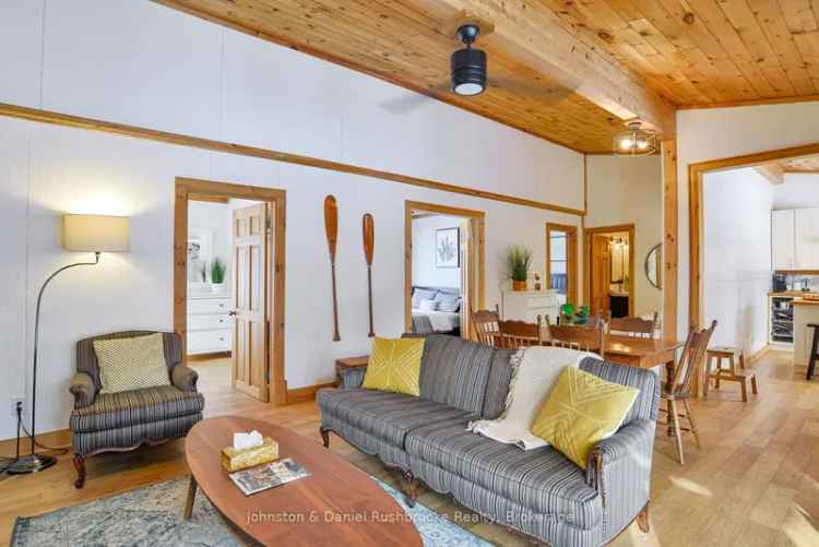 Muskoka River Waterfront Cottage - 3 Bedroom Family Retreat