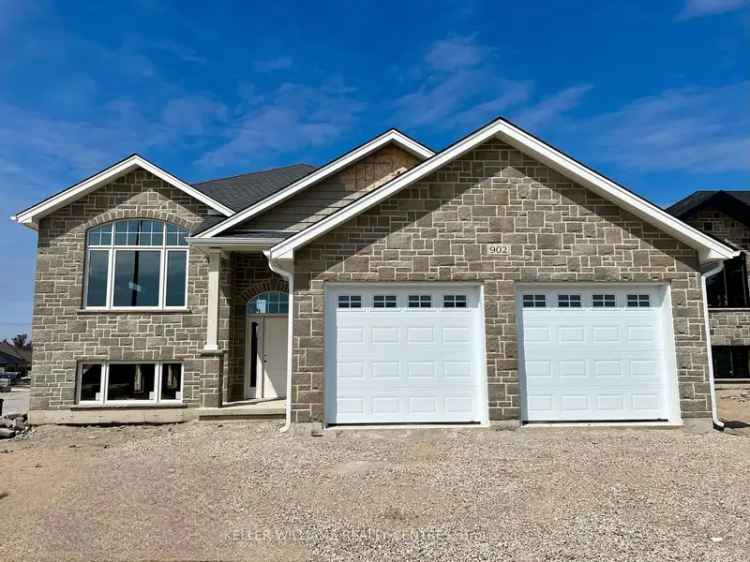 House For Sale in Hanover, Ontario