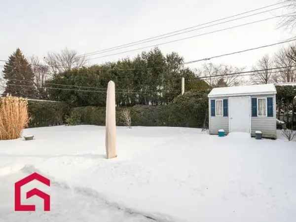 Bungalow for Sale in Boucherville 3 2 Bedrooms
