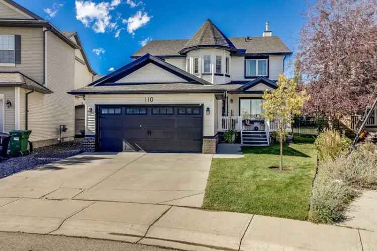 House For Sale in Calgary, Alberta