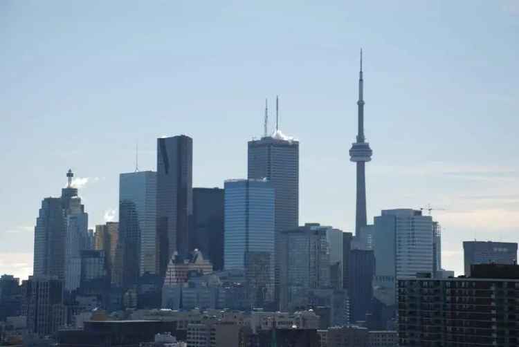 77 Howard St Apartments Toronto Granite Countertops Balcony City Views