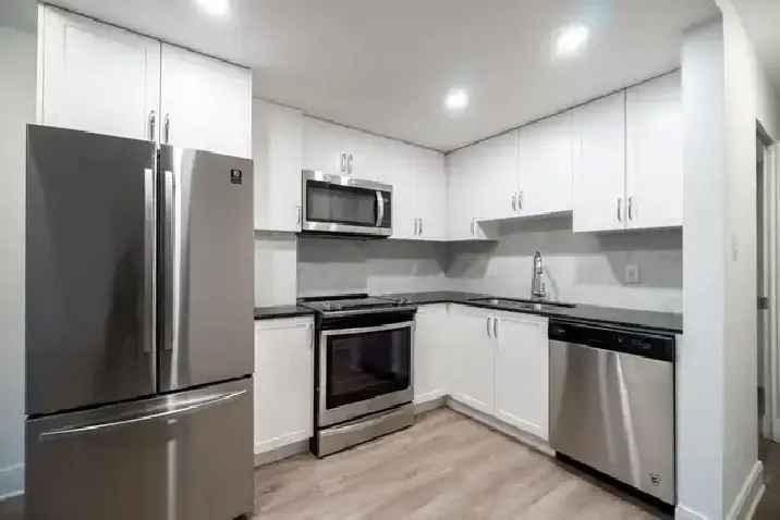 2 Bedroom Apartment for Rent - 1348 Barclay Street