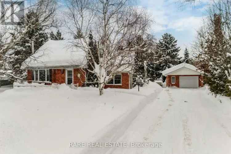 Charming 1.5-Story Home in Glencairn with Detached Garage