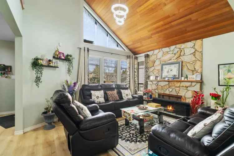 4 Bedroom Home with Coach House in North Delta