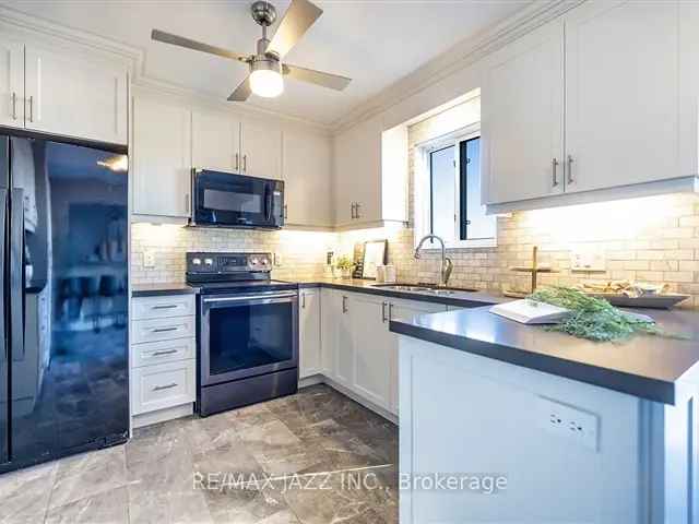 House For Sale in Ajax, Ontario