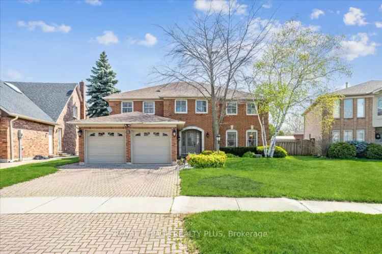 House For Sale in 1413, Thistledown Road, Oakville, Ontario