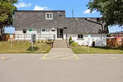 Rent 1 Room Apartment in Ottawa with Student Accommodation Features