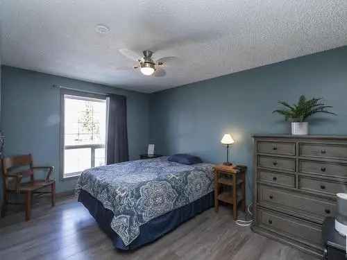 Buy House in Minchau Edmonton with 3 Bedrooms and Central Air Conditioning