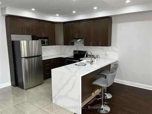 Beautiful House with Quartz Countertops, New Flooring, Near Parks