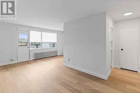 Spacious 1 Bedroom Apartment 330m² Toronto