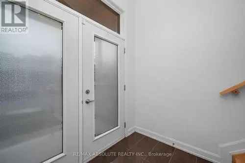 4 1 Bedroom Semi Detached Home In Westboro Ottawa