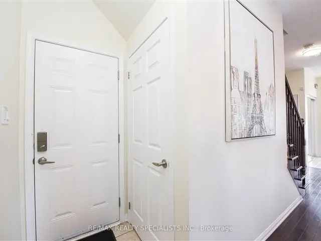 House For Sale in Milton, Ontario