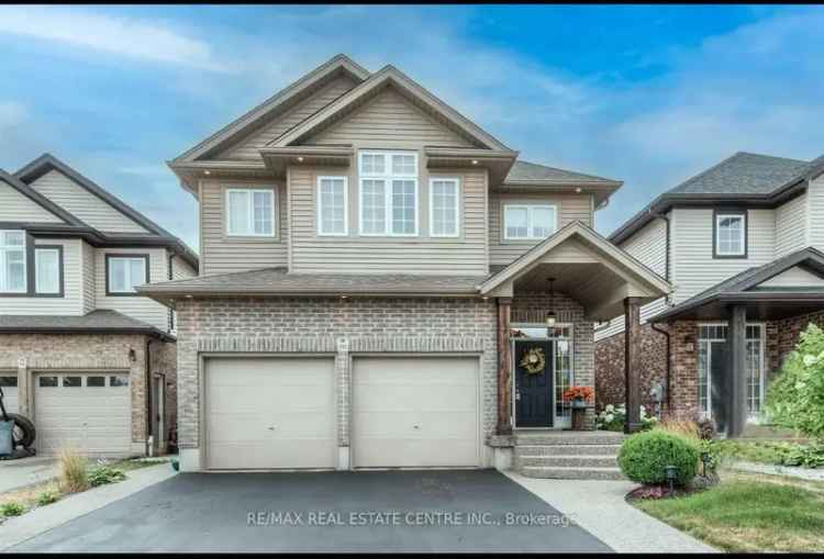 House For Sale in 932, Eden Oak Court, Kitchener, Ontario