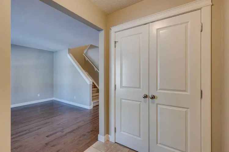 3-Bedroom Townhouse in Cochrane West-End - No Condo Fees