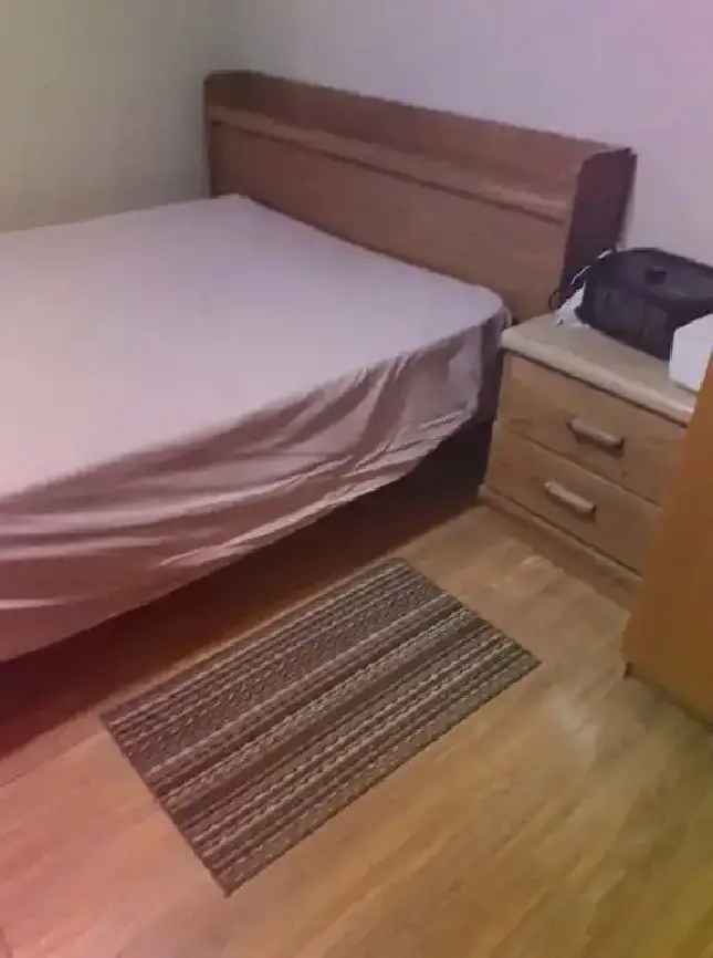 KIPLING & REXDALE ROOM FOR RENT