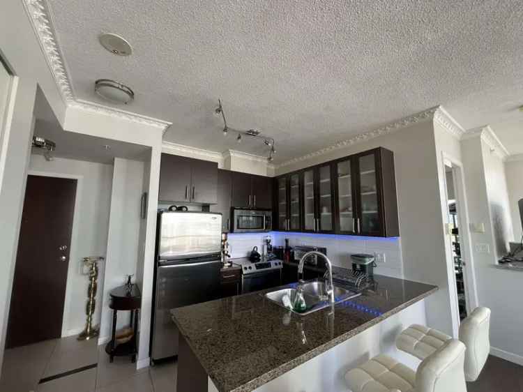 Brentwood Park Condo 2 Bed 2 Bath Corner Unit Mountain View