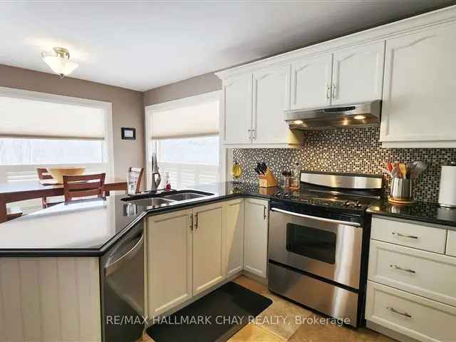 House For Sale in 18, Dove Crescent, Barrie, Ontario