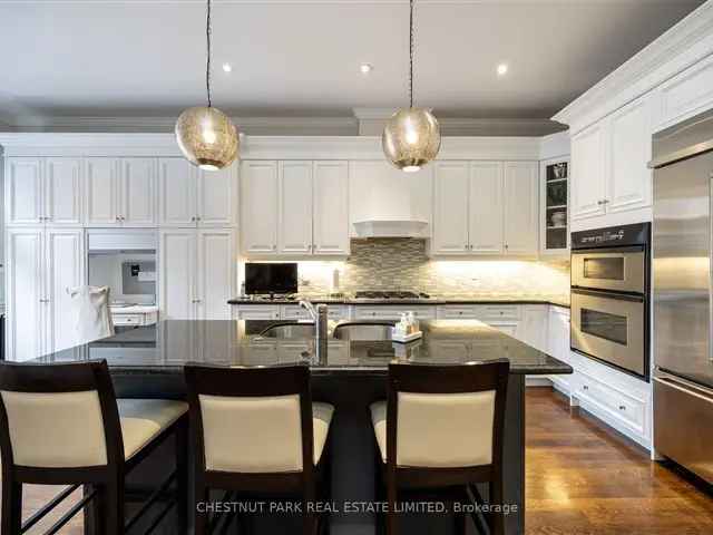 House For Sale in 117, Davenport Road, Toronto, Ontario