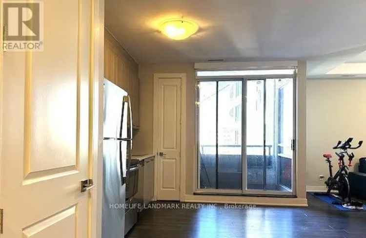 Downtown Hamilton Luxury Condo 2 Bed 2 Bath Parking
