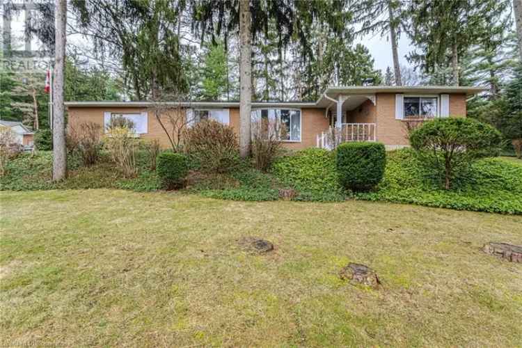 3000+ Sqft Home with Workshop and Potential Apartment