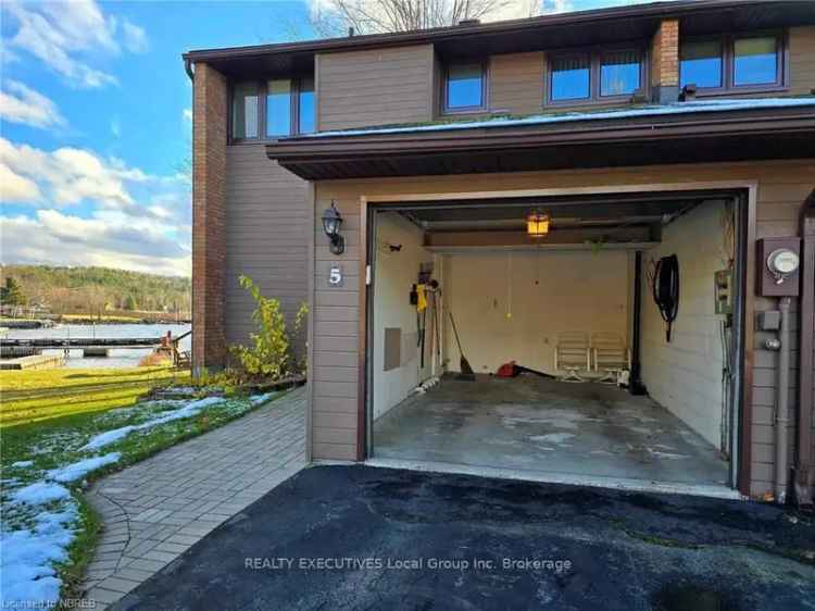 Condo For Sale in North Glengarry, Ontario