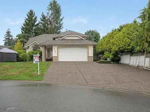 House For Sale In Surrey, British Columbia