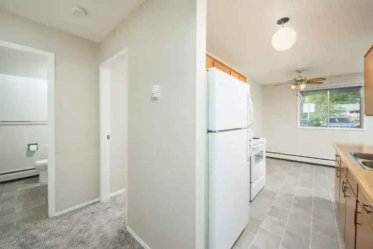 Rent Spacious Family Apartment in Edmonton with Great Amenities