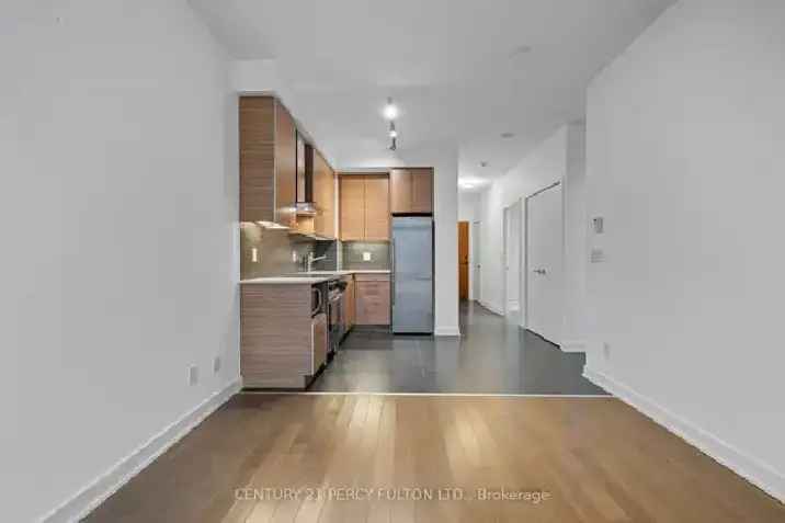 One Bedroom for Lease in the St. Lawrence Market