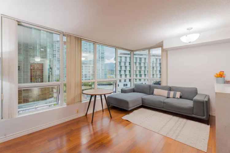 Coal Harbour Condo for Sale Stunning Marina View Renovated