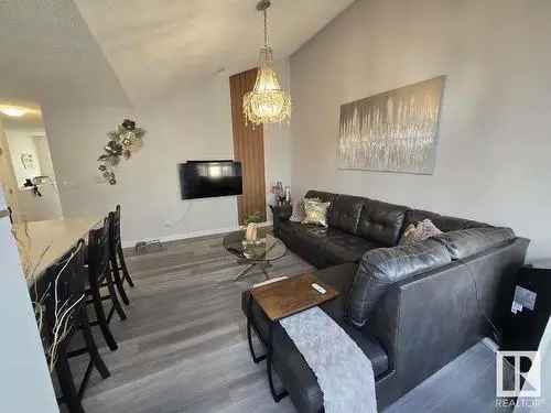 Townhouse for Sale in Edmonton with Stunning Views and Upgrades