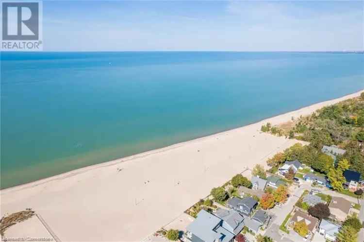 Grand Bend Beach House - Turnkey Vacation Rental or Family Retreat