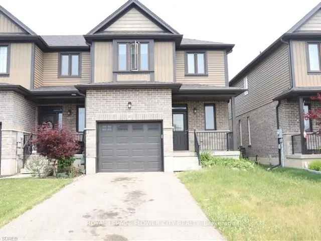 Townhouse For Rent in Woodstock, Ontario