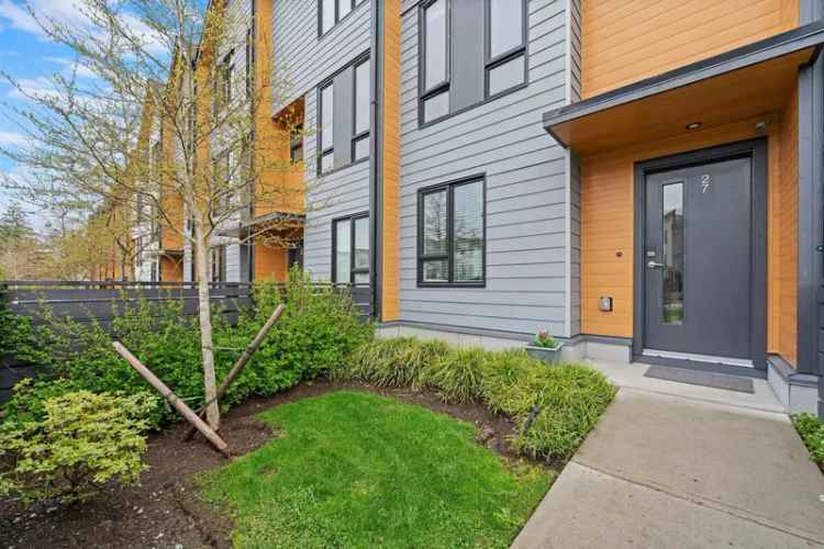 3 Bed 3 Bath Townhome in Orchard Park South Surrey