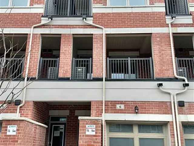 Townhouse For Rent in Markham, Ontario