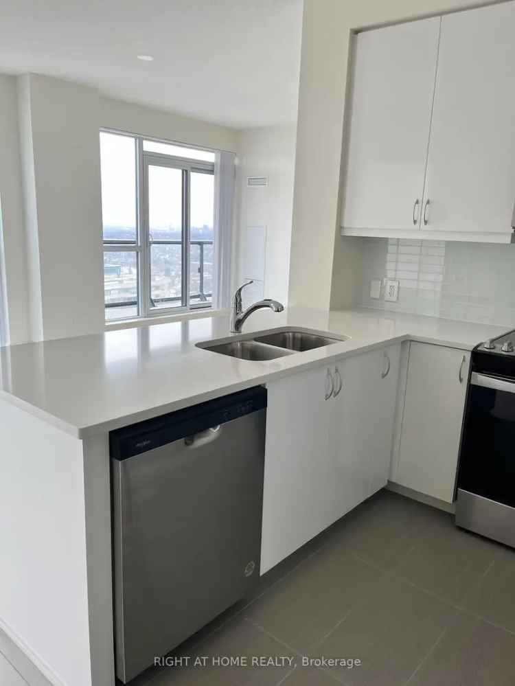Rent Brand New Condo in North York with 3 Bedrooms and 2 Baths