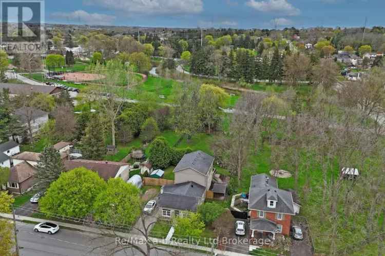 Unique Family Home with Park Access and Glass Studio