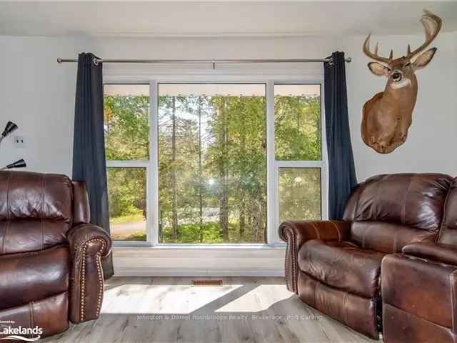 93 Acre Brick Home in Almaguin Highlands - 3 Beds, 3 Baths