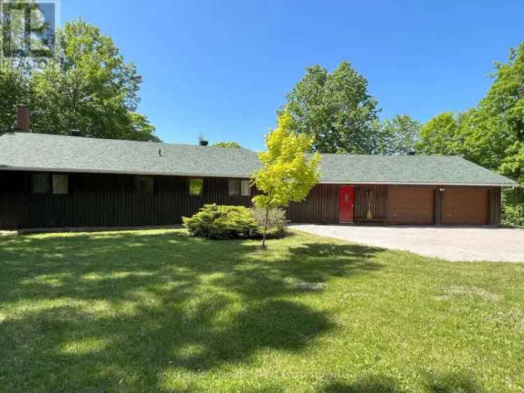 Lakeside Retreat 15 Acres Waterfront Property 3 Bedrooms