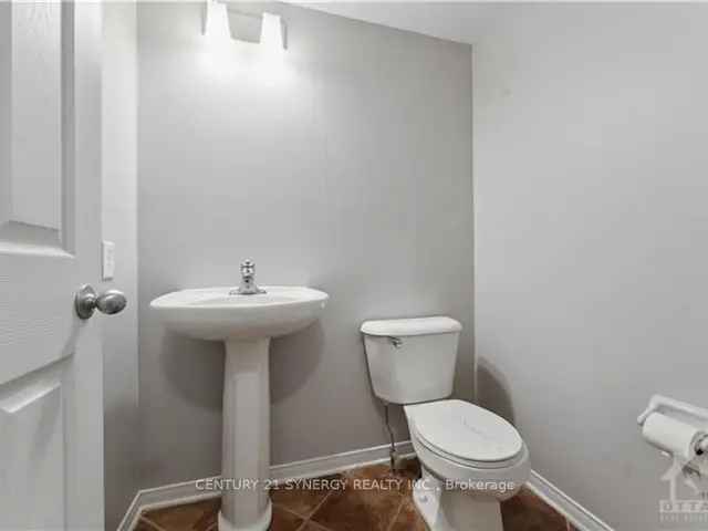 Townhouse For Sale in Ottawa, Ontario