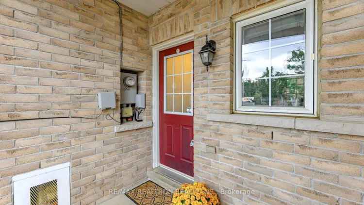 House For Sale in Richmond Hill, Ontario