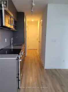 1 room apartment of 352 m² in Toronto