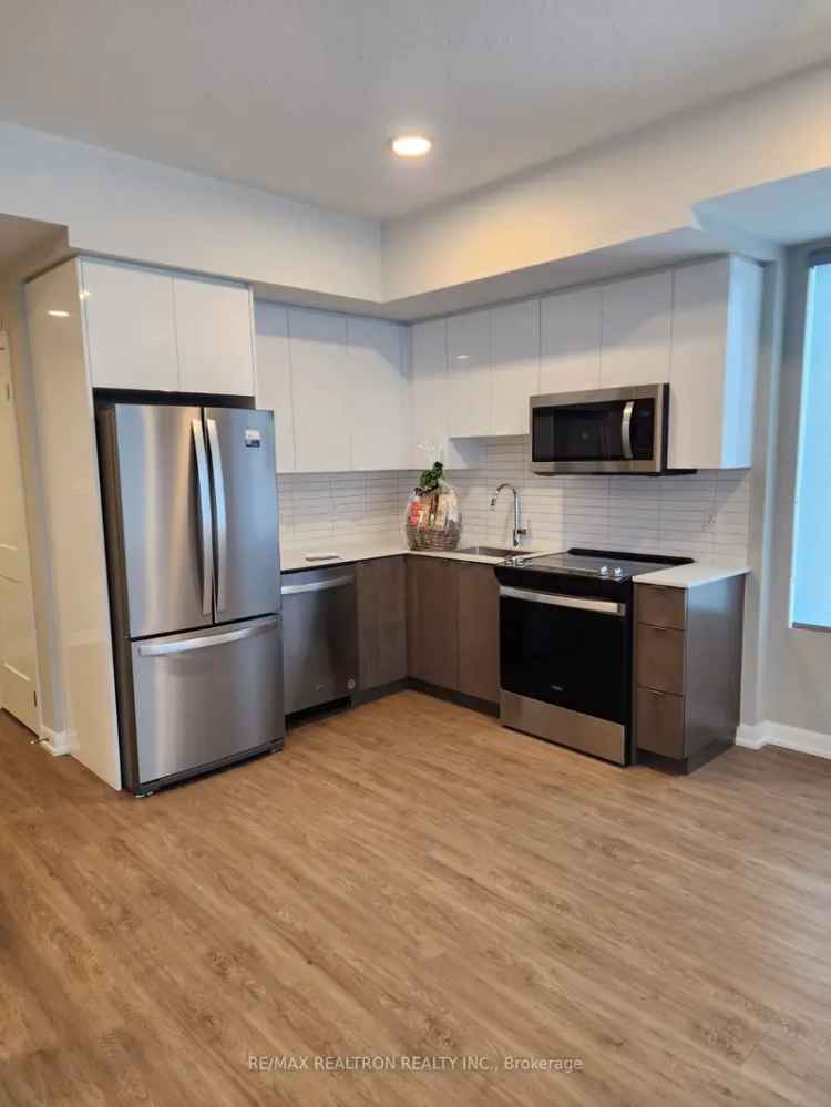 Modern End Unit Townhome near Guelph University