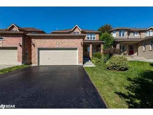 House For Sale In Barrie, Ontario