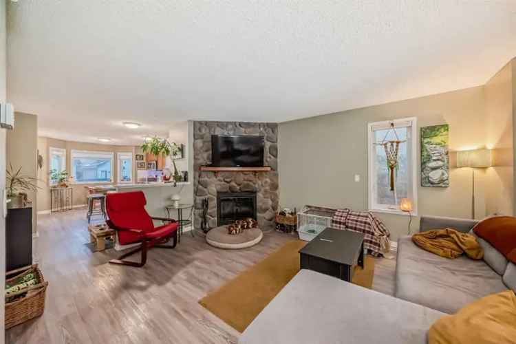 House For Sale in Canmore, Alberta