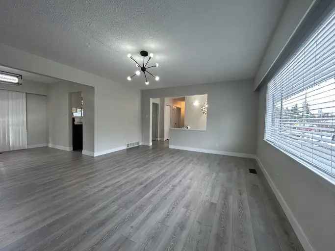 North Delta 3 Bed 1.5 Bath Upper Level House for Rent