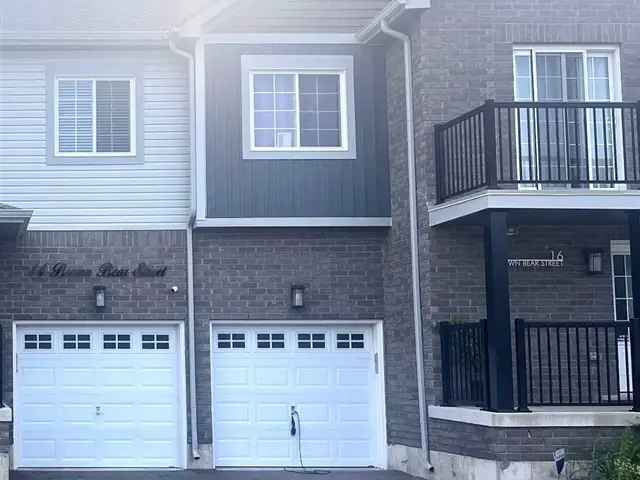 Townhouse For Rent in Barrie, Ontario