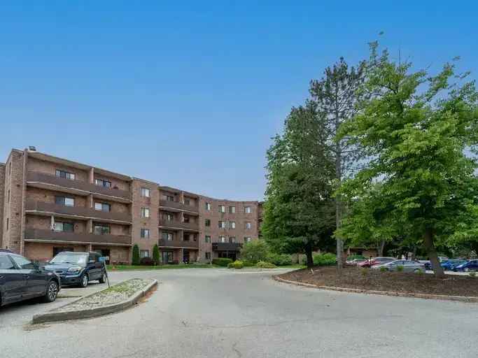 Apartment For Rent in 110, Highview Avenue East, London, Ontario