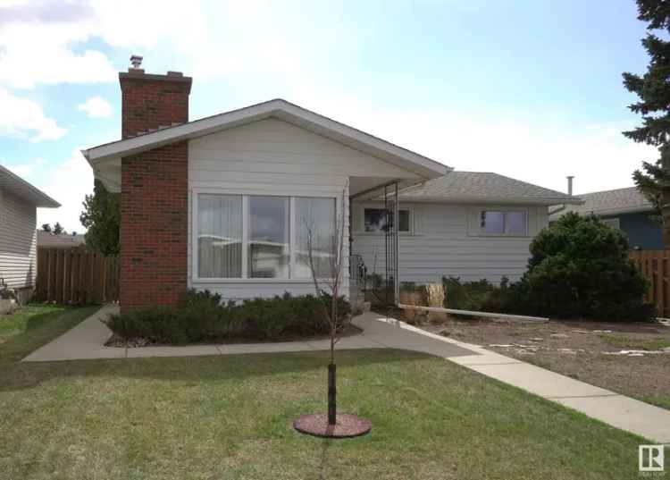 Charming 4-Bedroom Bungalow in Northmount Edmonton
