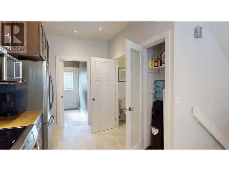 3 Bed 2.5 Bath Family Home on a Full Acre with Finished Shop