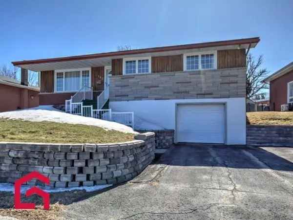 4-Bedroom Bungalow for Sale Outaouais Place de la Montagne